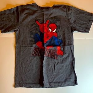 Boys spider-Man shirt, size 7 gray, and red
